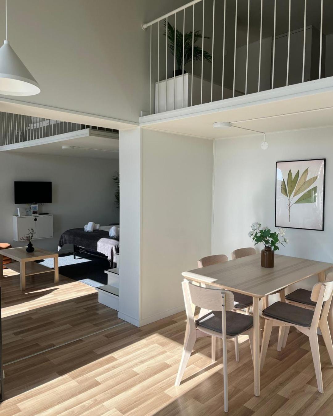 Hotel Waterfront 4*